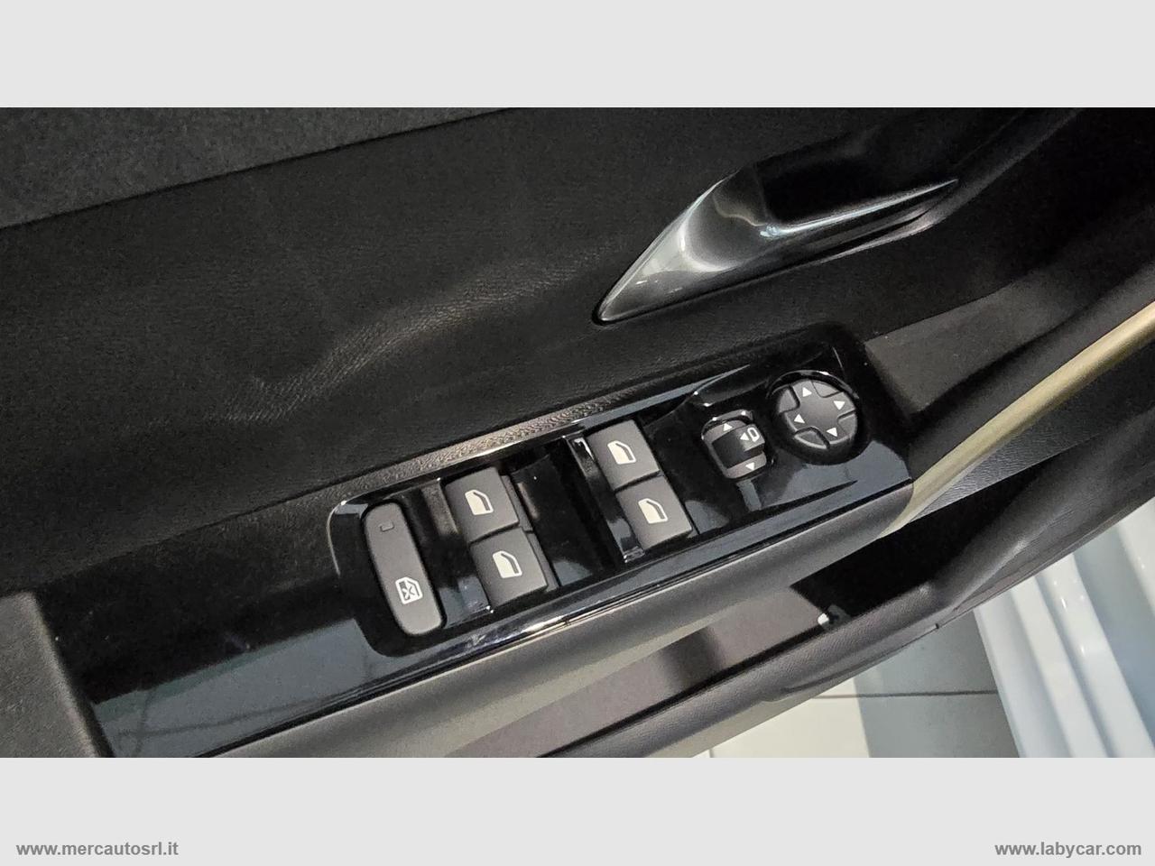 LANCIA Ypsilon Hybrid e-DCT LX