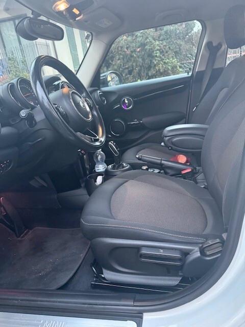 Mini 1.5 Cooper 5 PORTE..BLACK EDITION...CAMBIO AUTOMATICO!!