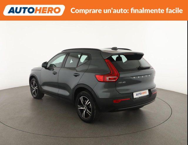 VOLVO XC40 B3 automatico Plus Dark