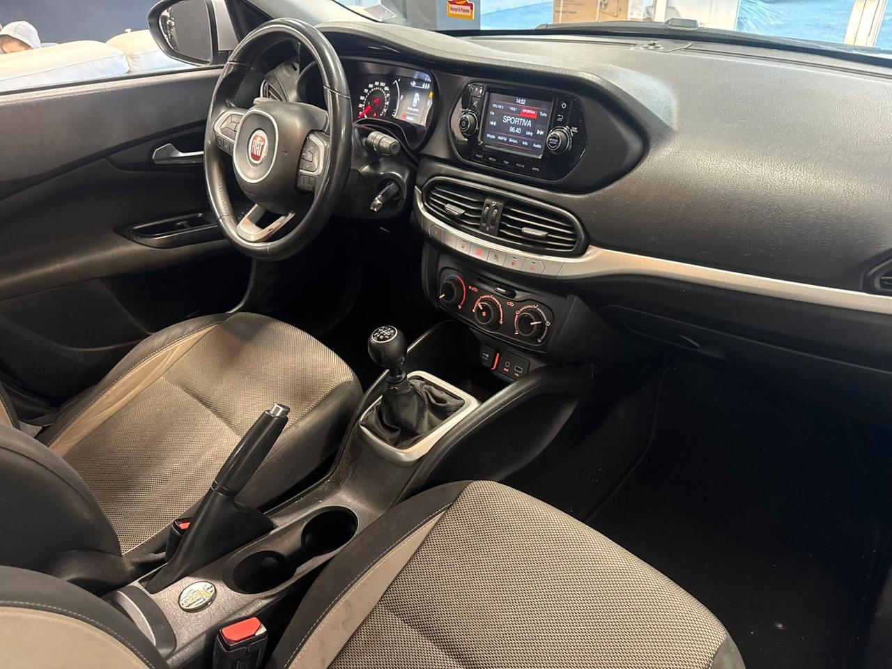 Fiat Tipo 1.4 T-Jet 120CV GPL SW Lounge