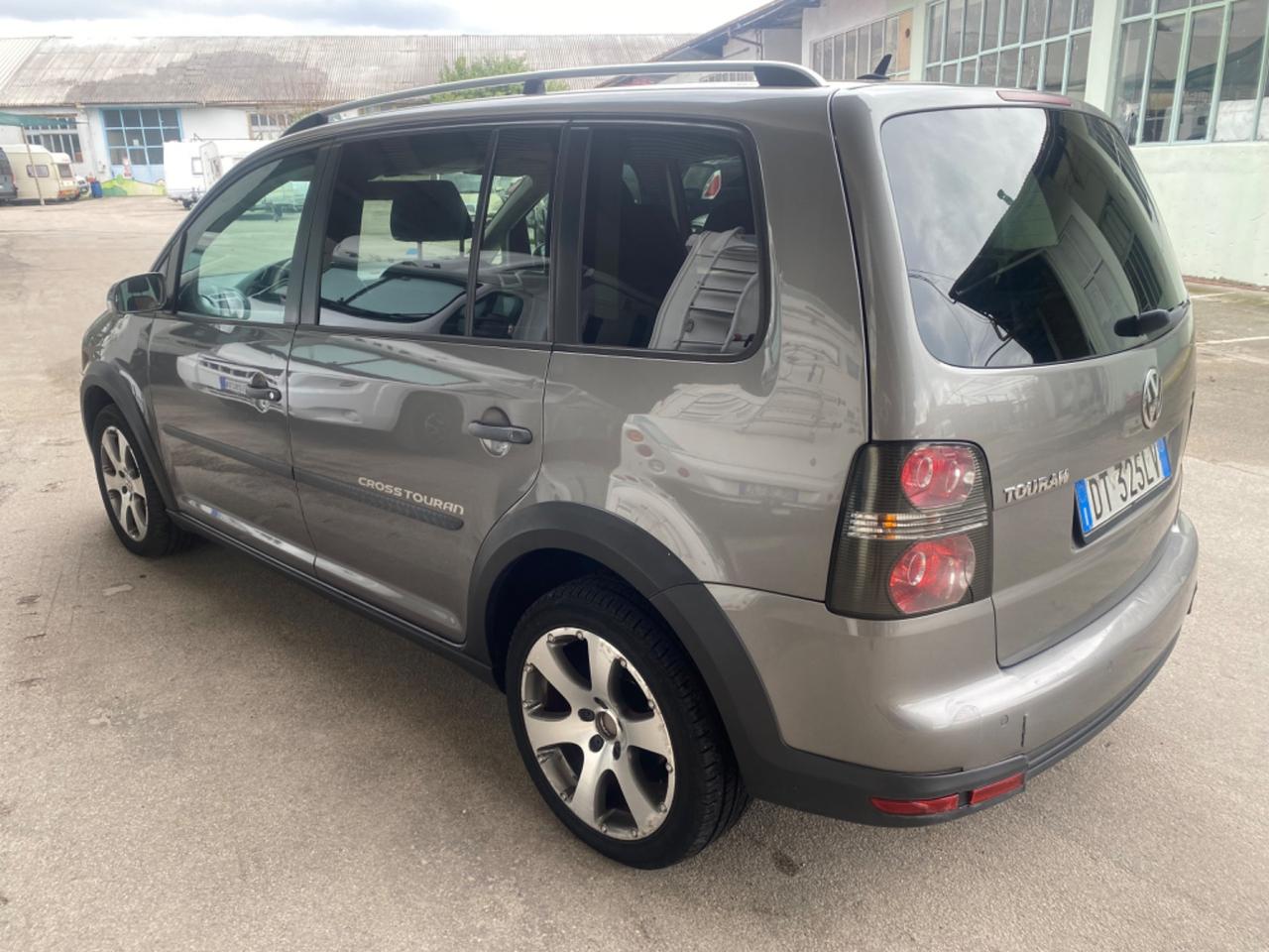 Volkswagen Touran 1.9 TDI 105CV DPF DSG Trendline