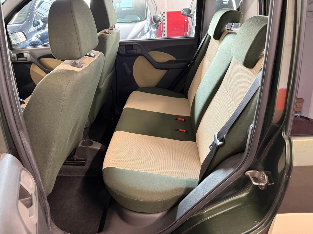 Fiat Panda 1.3 MJT 16V 4x4 Cross PARI AL NUOVO !!