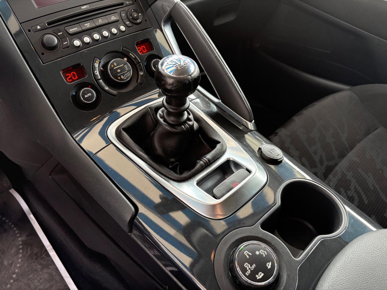 Peugeot 3008 1.6 HDi 110CV Tecno
