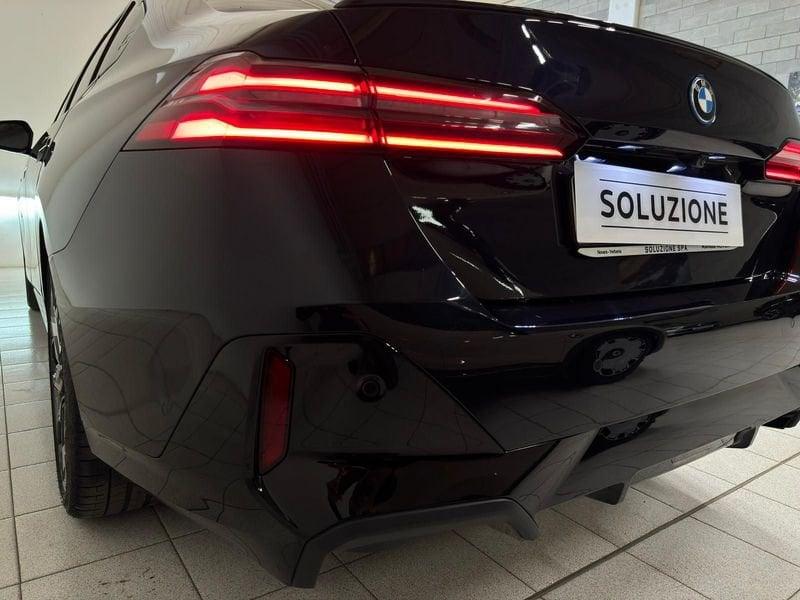 BMW Serie 5 530e sDrive M Sport Pro | TETTO PANORAM. | IVA ESPOSTA