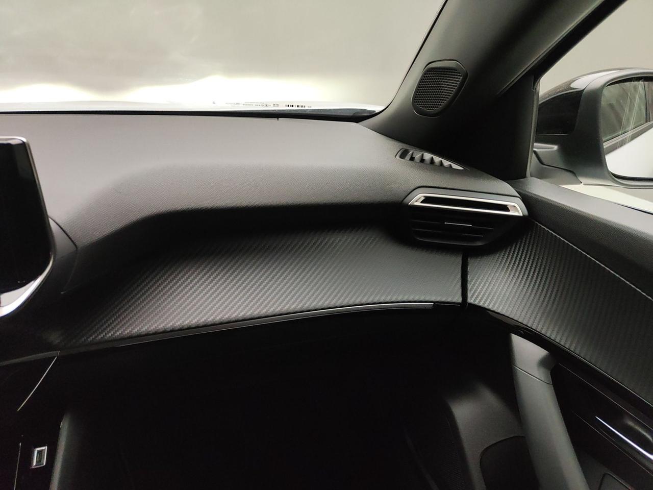 PEUGEOT 2008 II 2020 1.2 PURETECH 100CV ALLURE