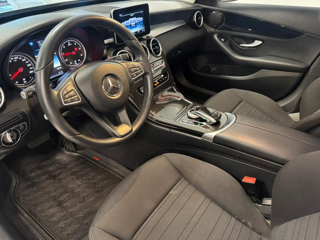 Mercedes-benz C 200 d Auto Premium
