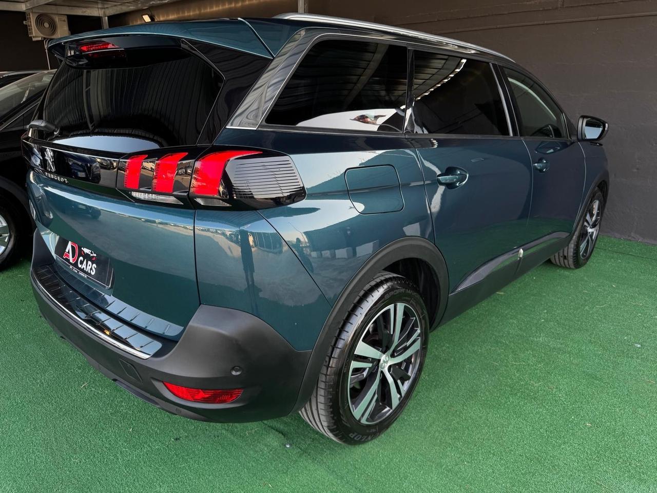 Peugeot 5008 BlueHDi 130 EAT8 Allure