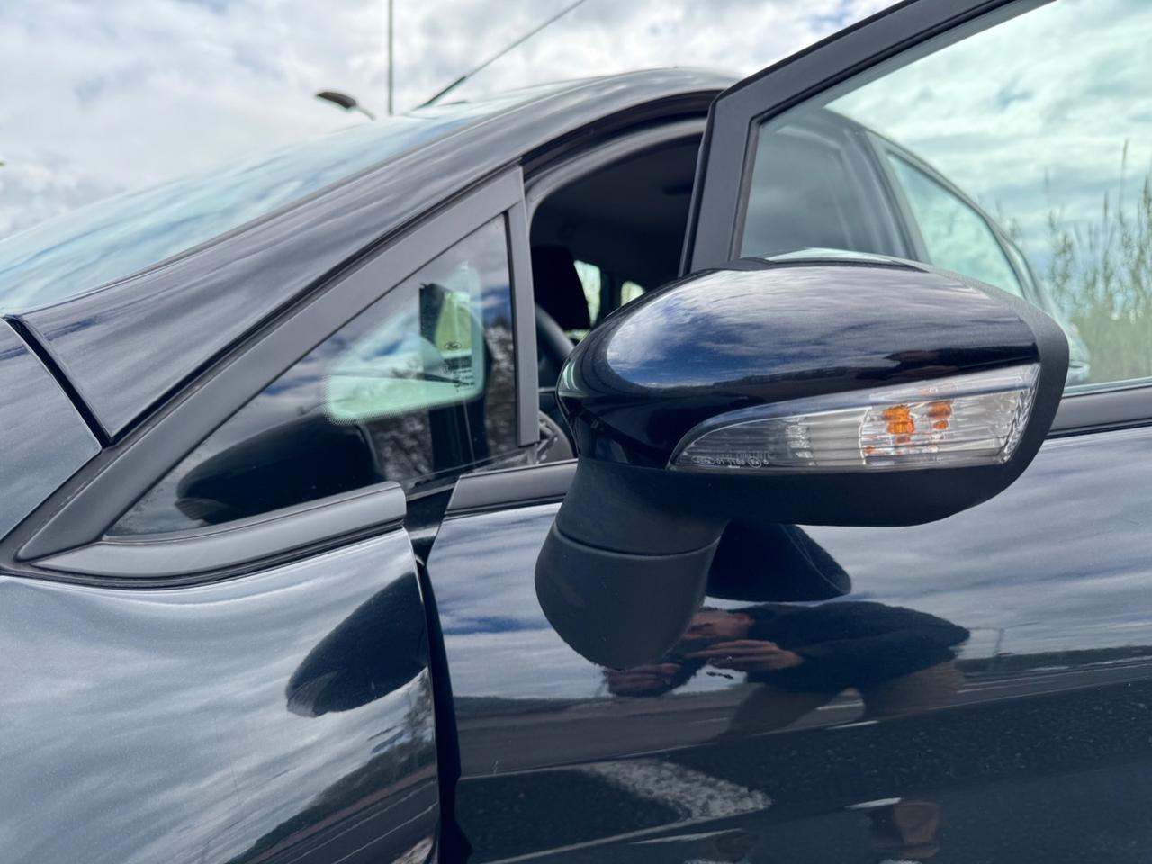 Ford Fiesta 1.5 TDCi 75CV 5 porte Titanium