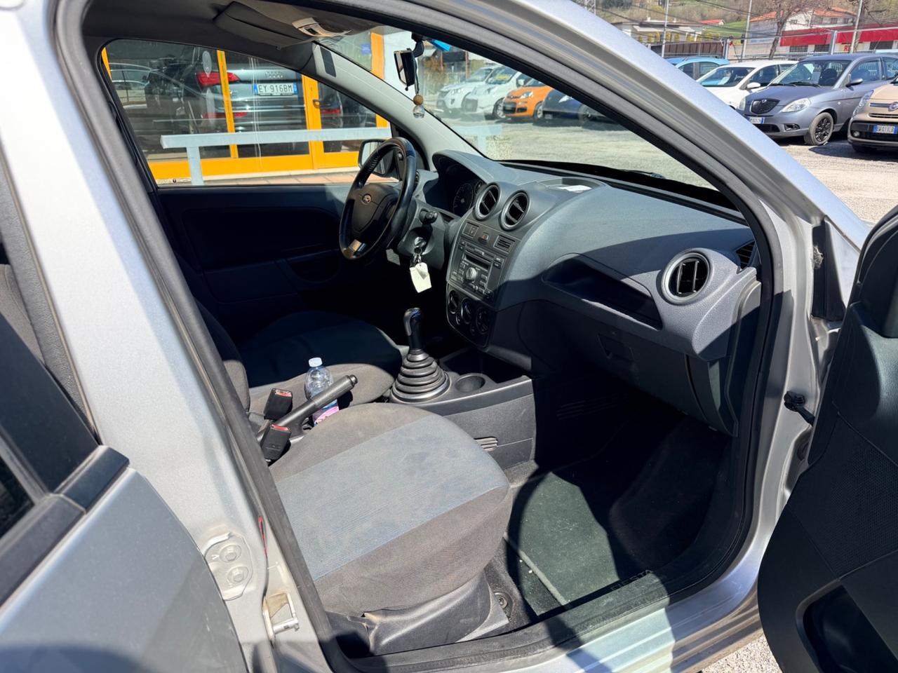 Ford Fiesta 1.4 TDCi 75cv Neopatentati