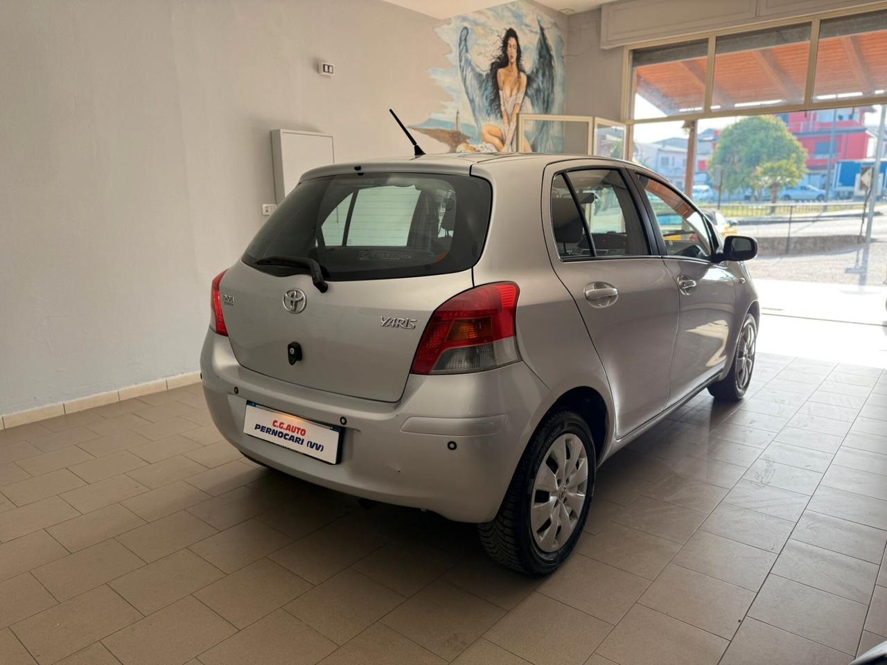 Toyota Yaris 1.3 Benzina 100cv 5 porte Sol