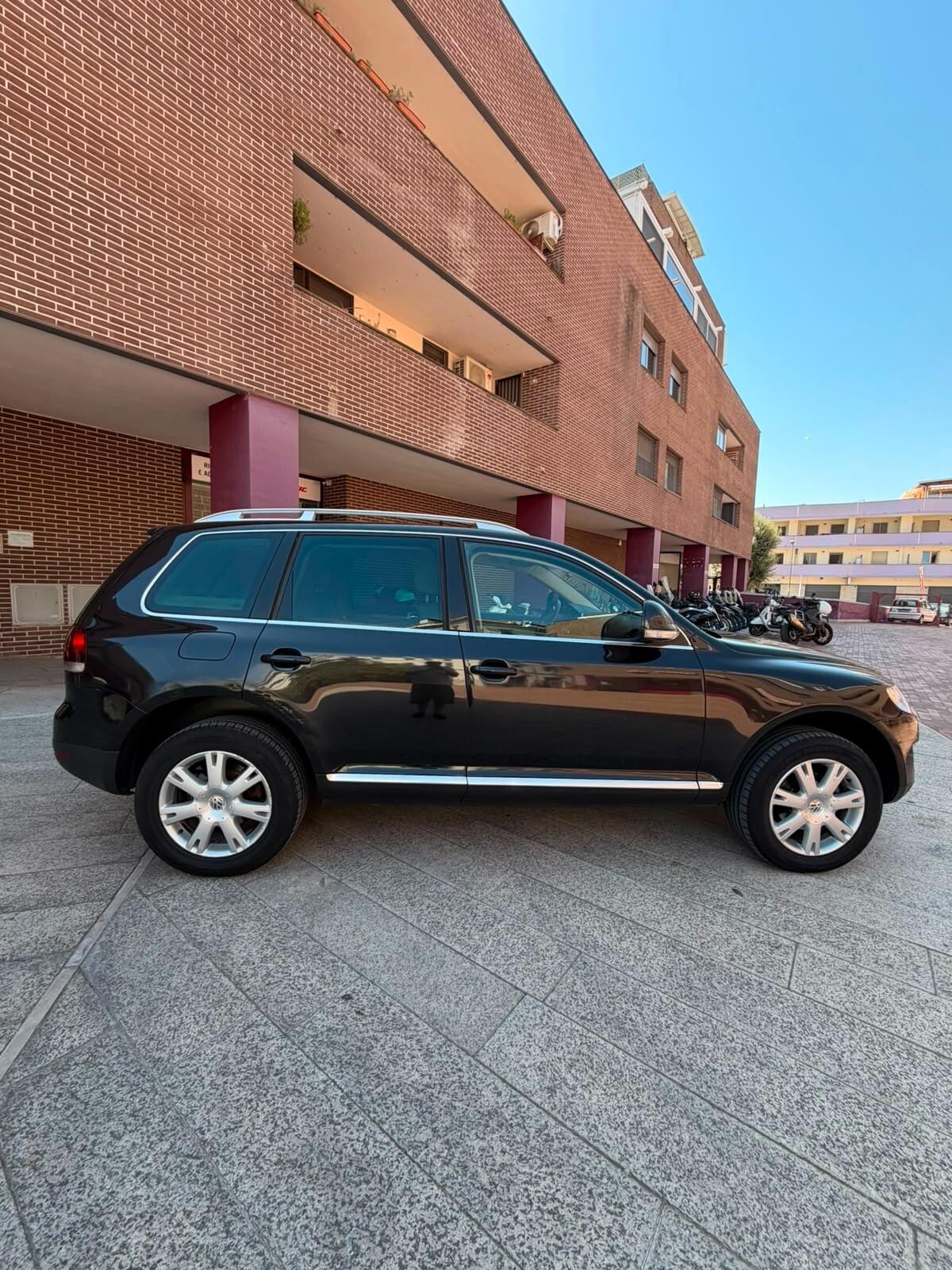 Volkswagen Touareg 2.5 R5 TDI DPF tiptronic Style