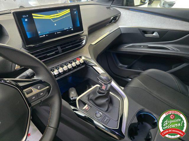 PEUGEOT 3008 PureTech Turbo 130 GT + Tetto