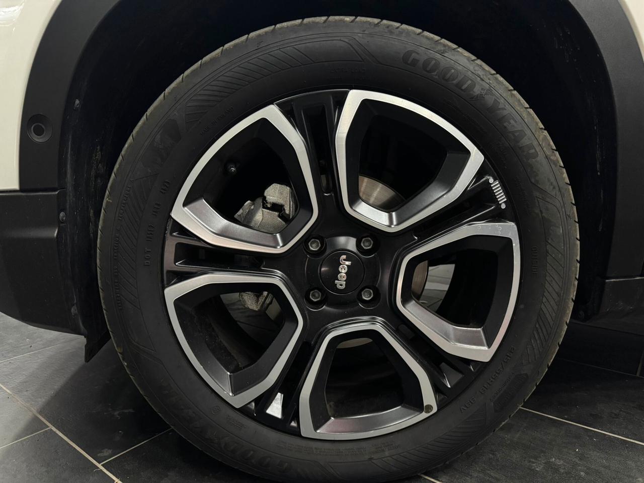 Jeep Avenger 1.2 Turbo 100 CV Summit