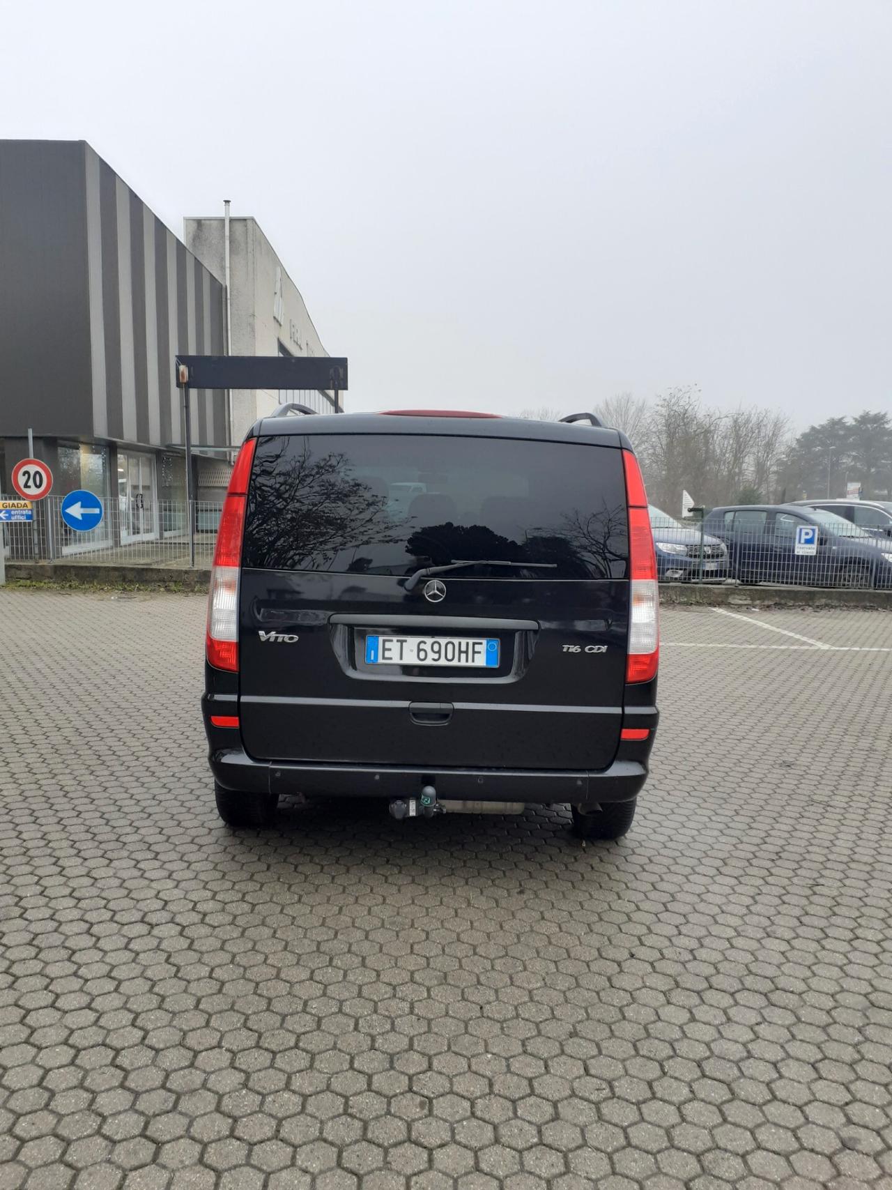 Mercedes-benz Vito 2.2 116 CDI Kombi Shuttle Compact 8 posti