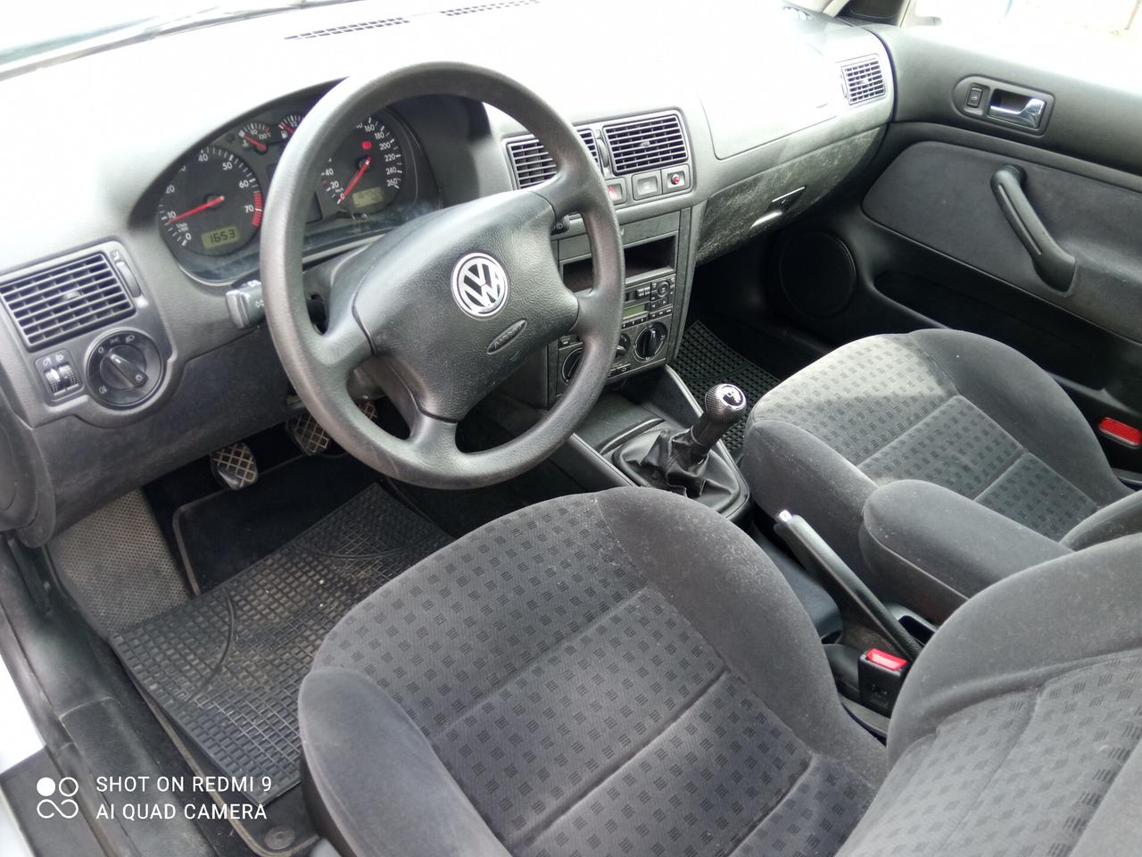 Volkswagen Golf 1.6 cat 5 porte 102cv