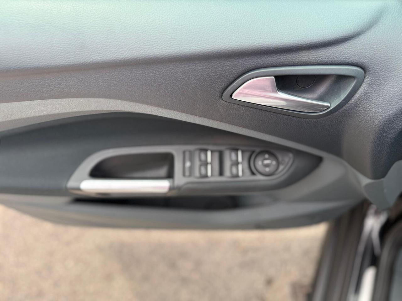 Ford C-Max 1.6 TDCi 115CV Titanium