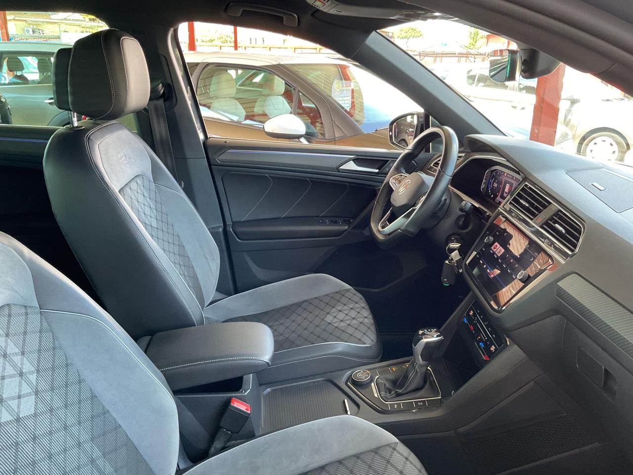 Tiguan 2.0 TDI 150 CV-DSG 4MOTION R-Line-IVA ESP-