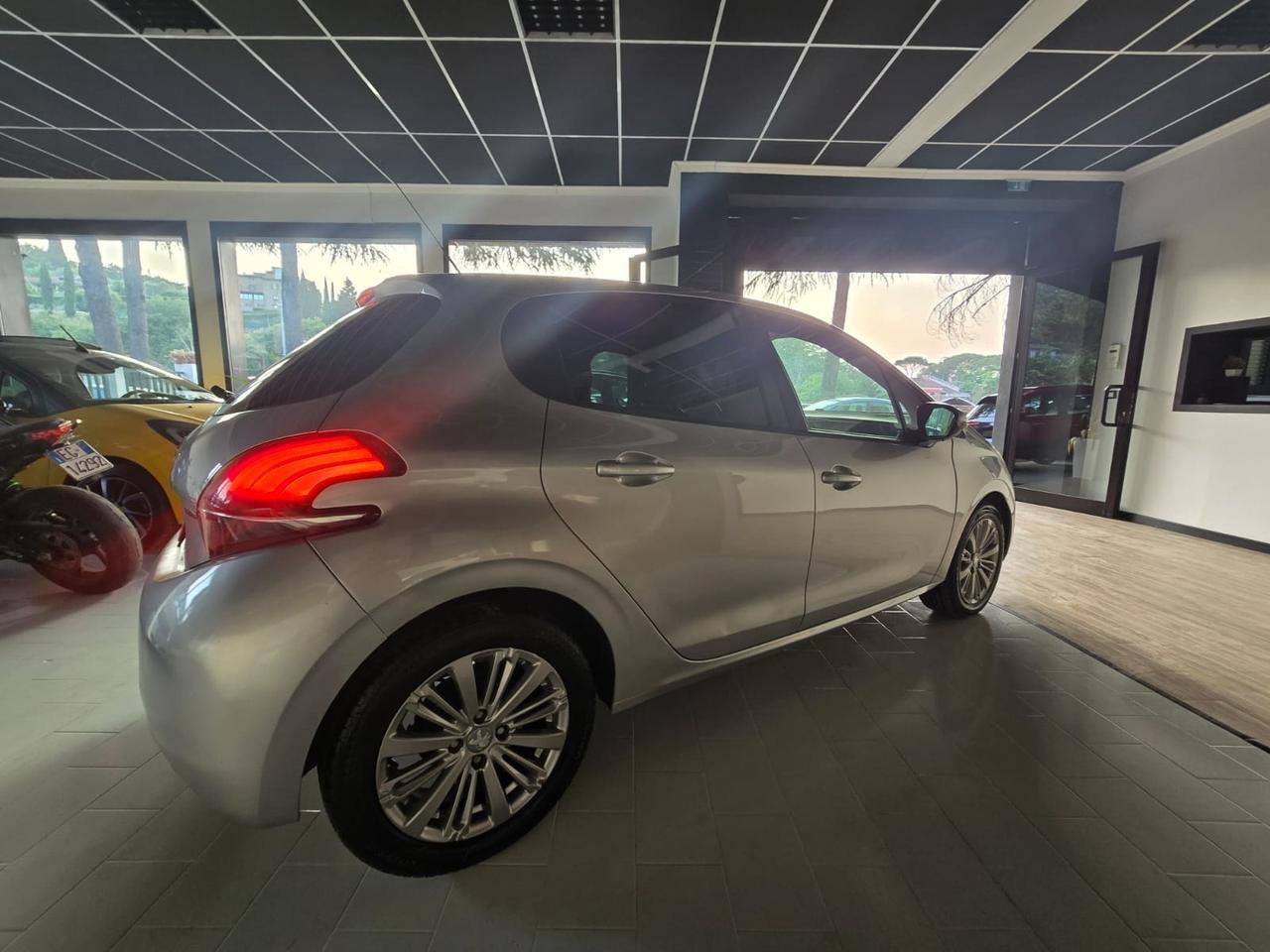 Peugeot 208 PureTech 82 5 porte Access