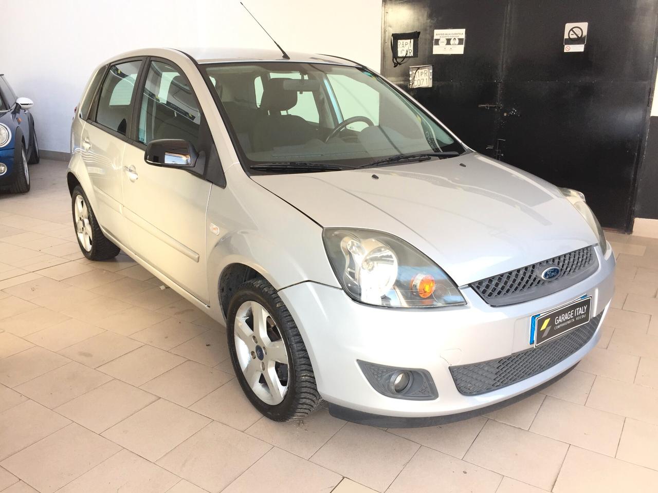 Ford Fiesta 1.2 16V 5p. Titanium