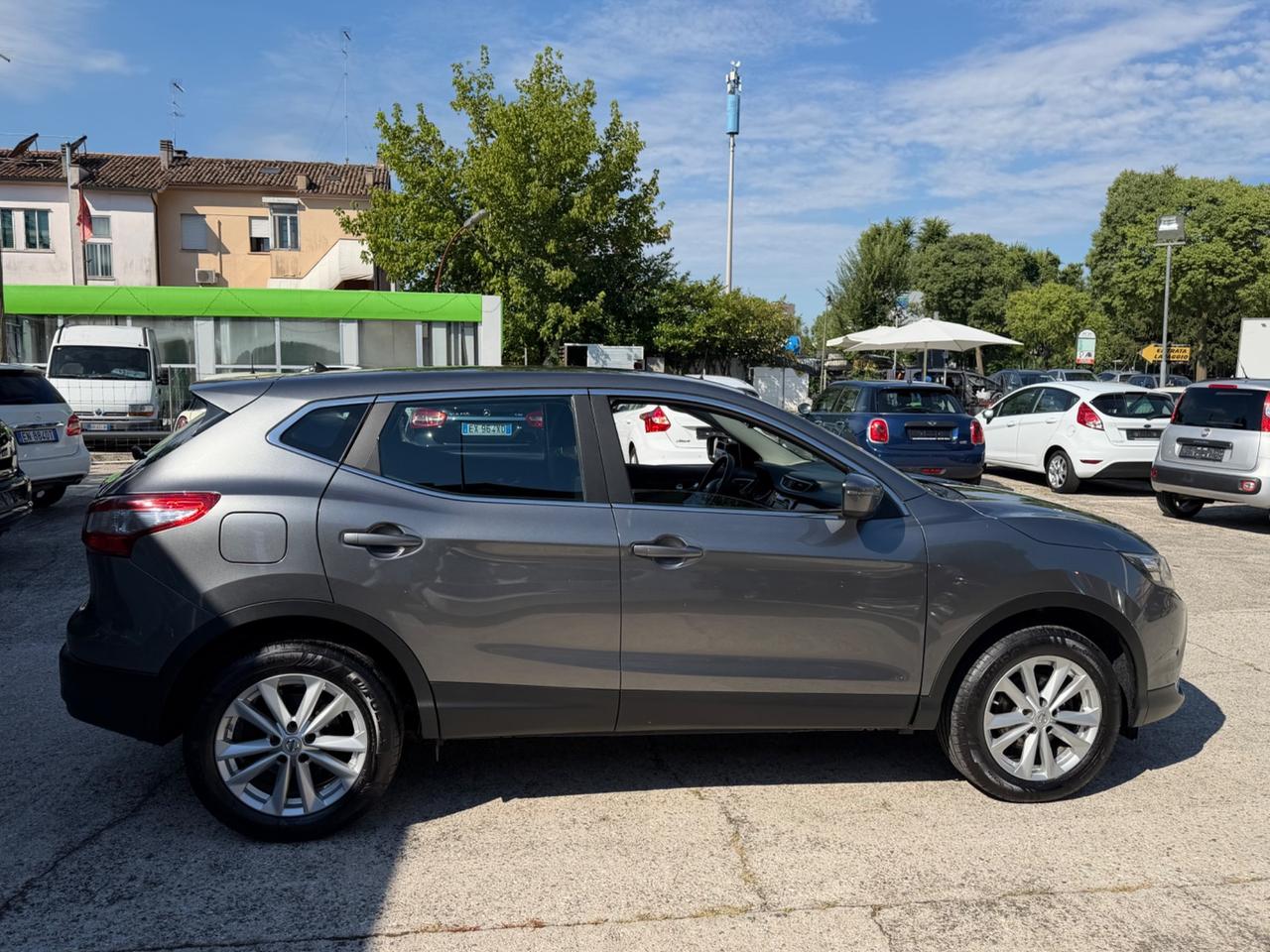 Nissan Qashqai 115v neopatentati
