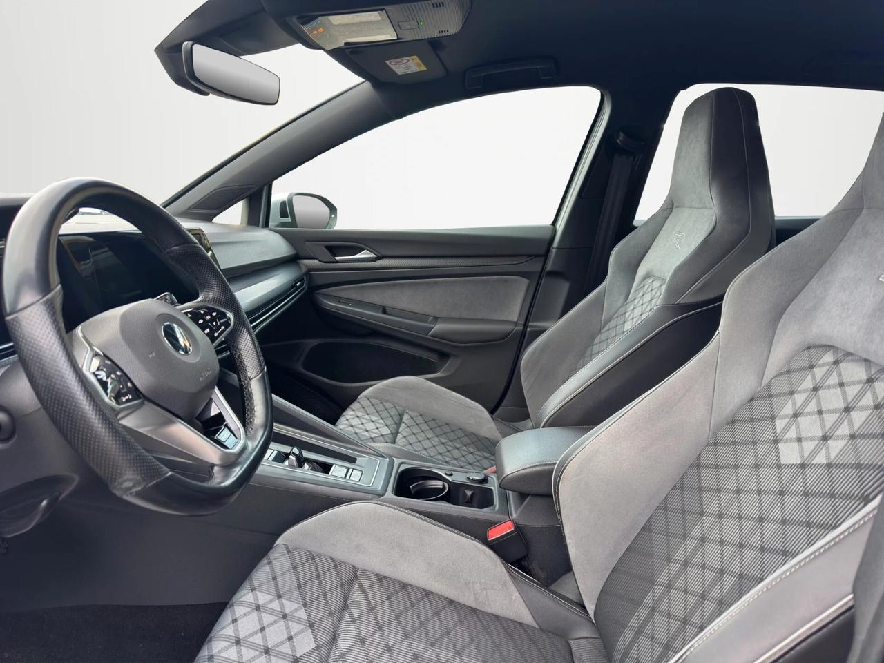 Volkswagen Golf 2.0 TDI 150 CV DSG SCR R-Line