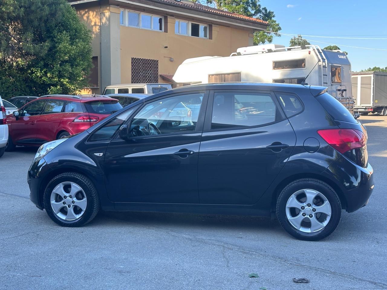 Kia Venga 1.4 CVVT solo 100mila km unipro