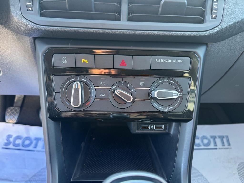 VOLKSWAGEN T-Cross - T-Cross 1.6 TDI SCR Advanced BMT