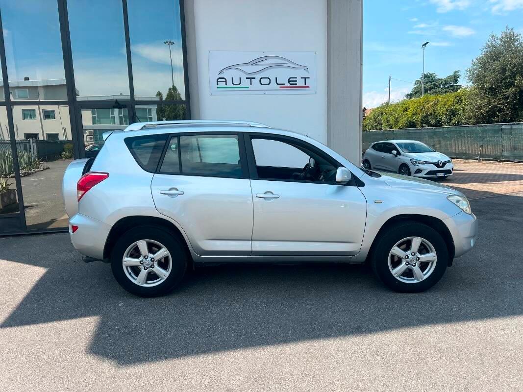 Toyota RAV4 2.2 d-4d 136cv