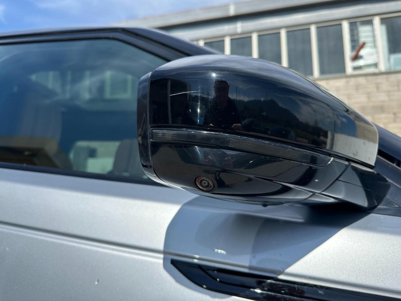 Land Rover Range Rover Velar 3.0d i6 mhev R-Dynamic HSE 4wd 300cv auto