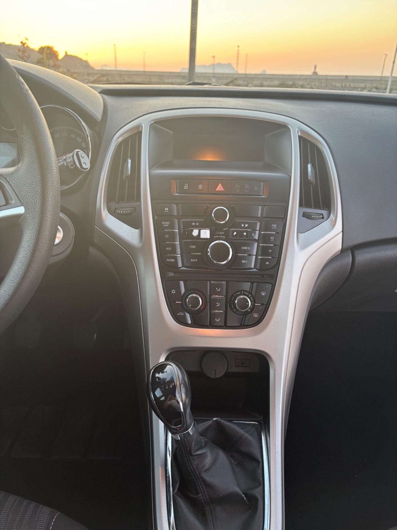 Opel Astra 1.7 CDTI 110CV 5 porte