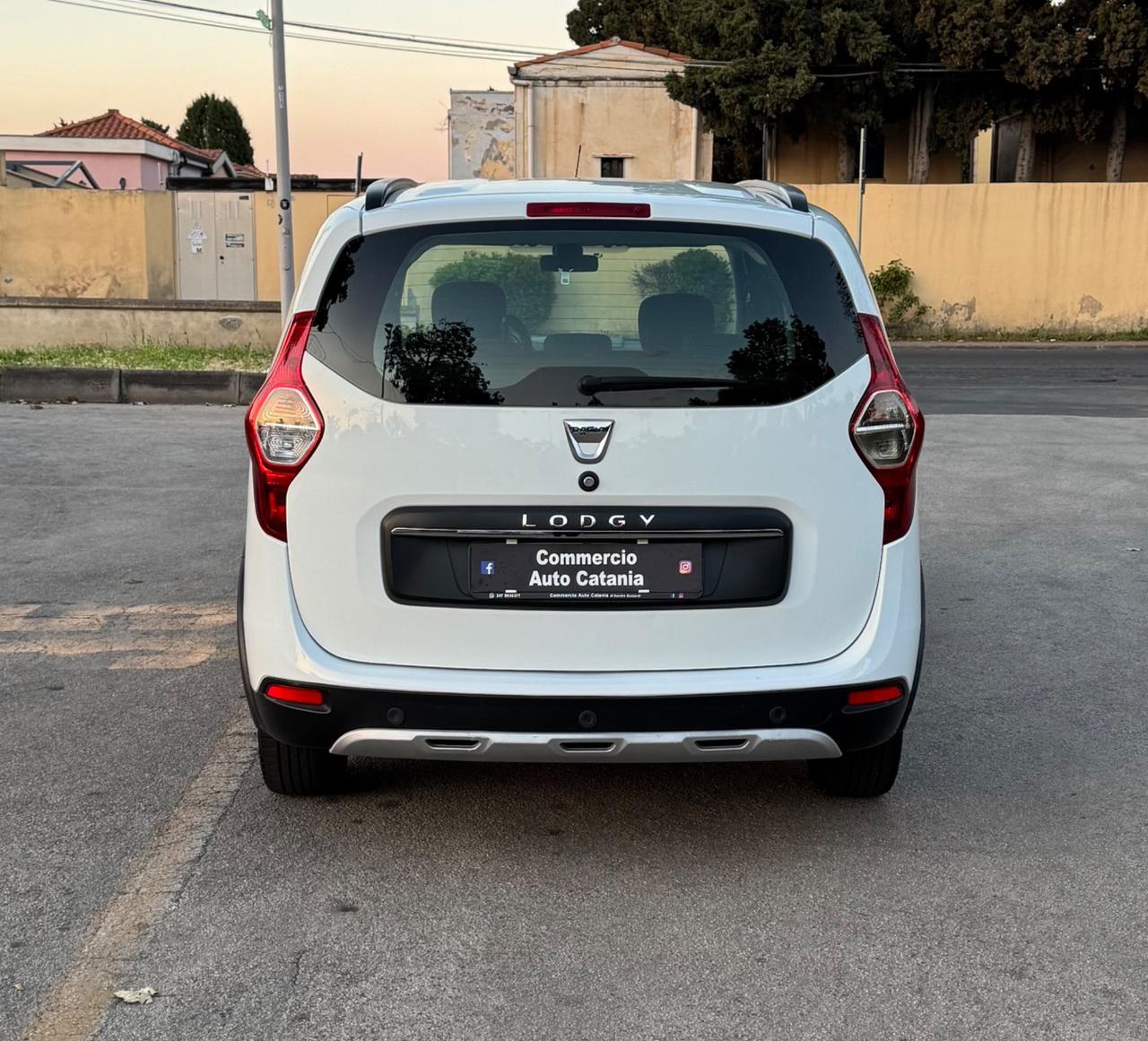 Dacia Lodgy Stepway 1.5 dCi 7 POSTI