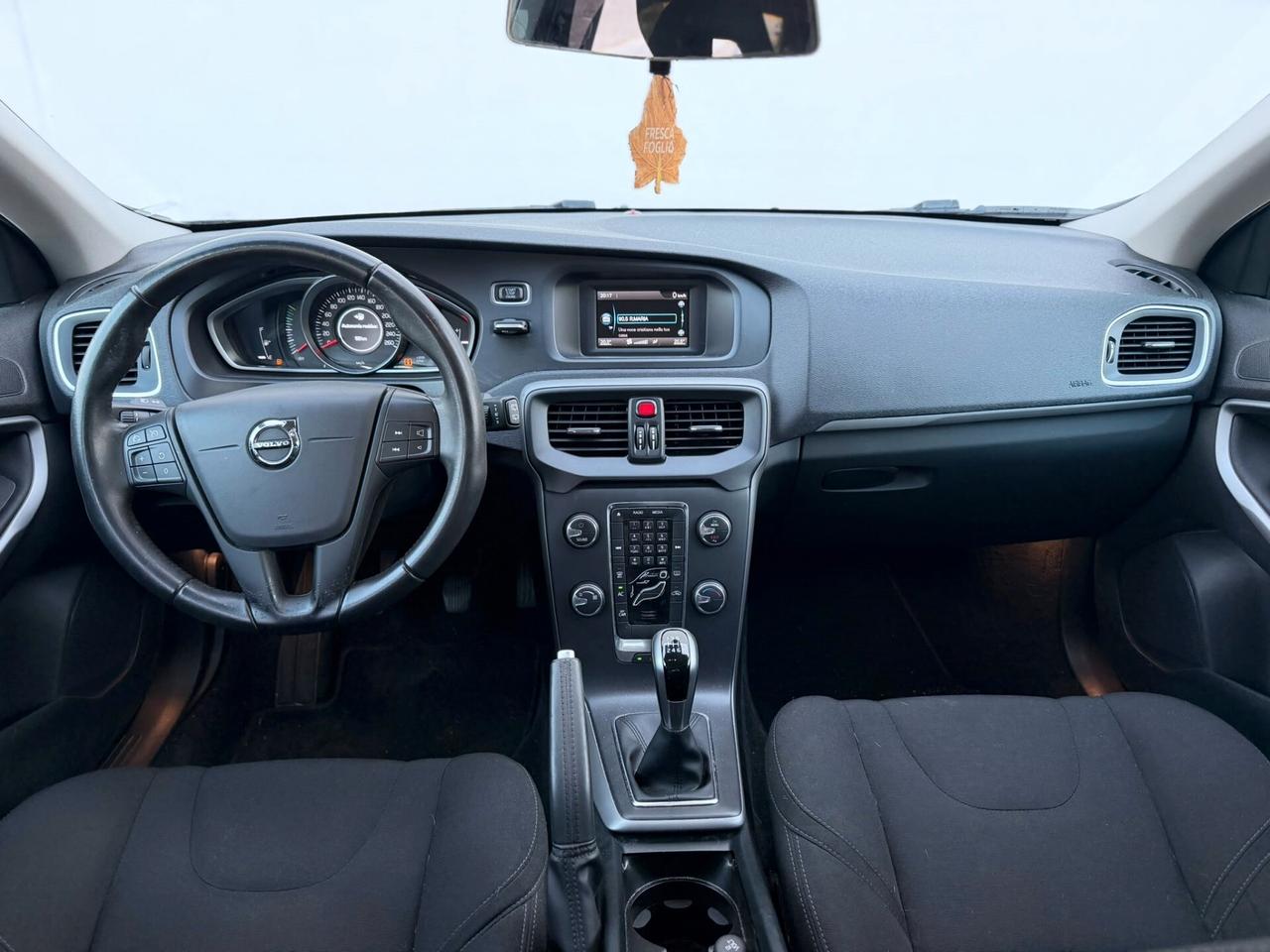 VOLVO V40 2.0 DIESEL D2 EURO6B