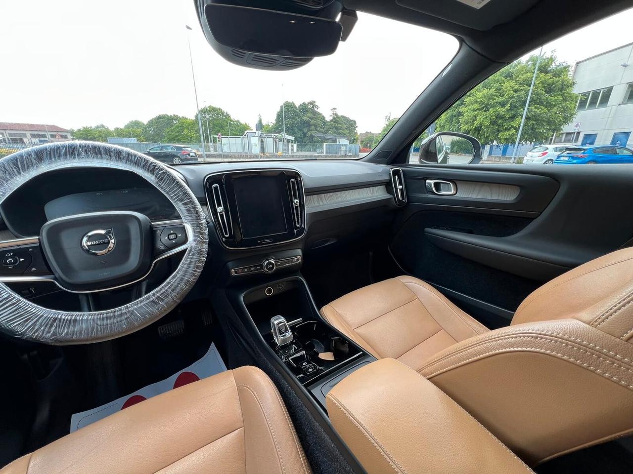 Volvo XC40 D3 Inscription * AUTOCARRO N1