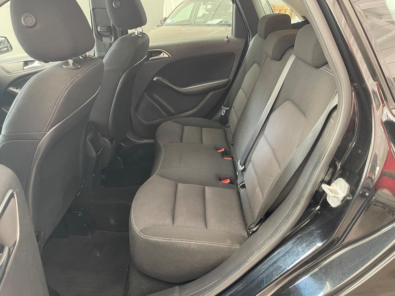 Mercedes-benz B 180 CDI BlueEFFICIENCY Premium