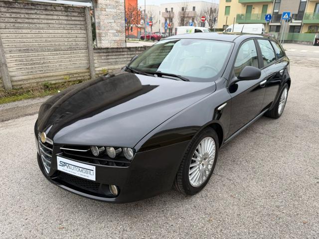 ALFA ROMEO 159 1.9 JTDm 16V Sportwagon Distinctive