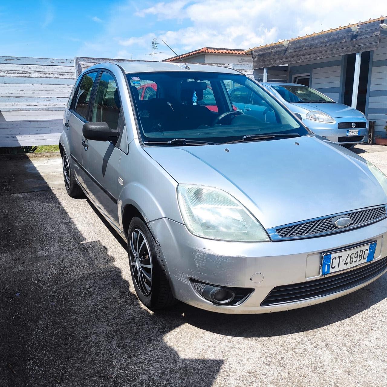 Ford Fiesta 1.2 16V 5p. Ghia