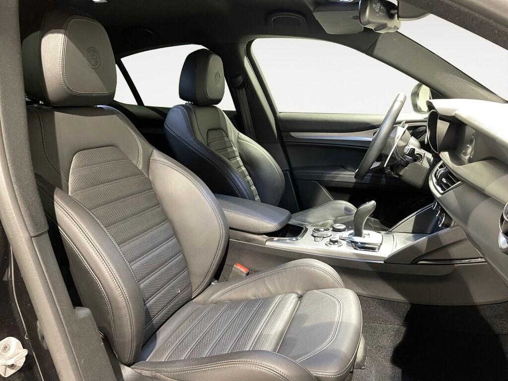 Alfa Romeo Stelvio 2023 Q4 2.2D 210CV Autom. Veloce