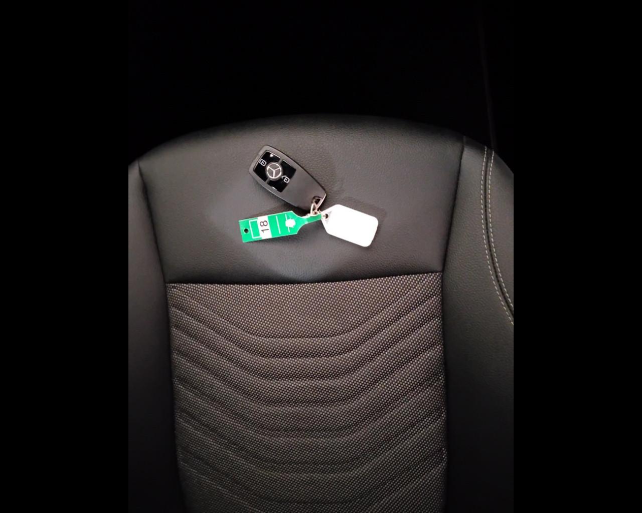 Mercedes-Benz Classe A - W177 2023 - A 180 d Advanced auto