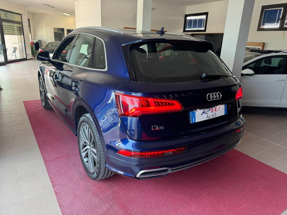 AUDI - Q5 - 2.0 TDI 190 CV cl.d. qu. S-LINE