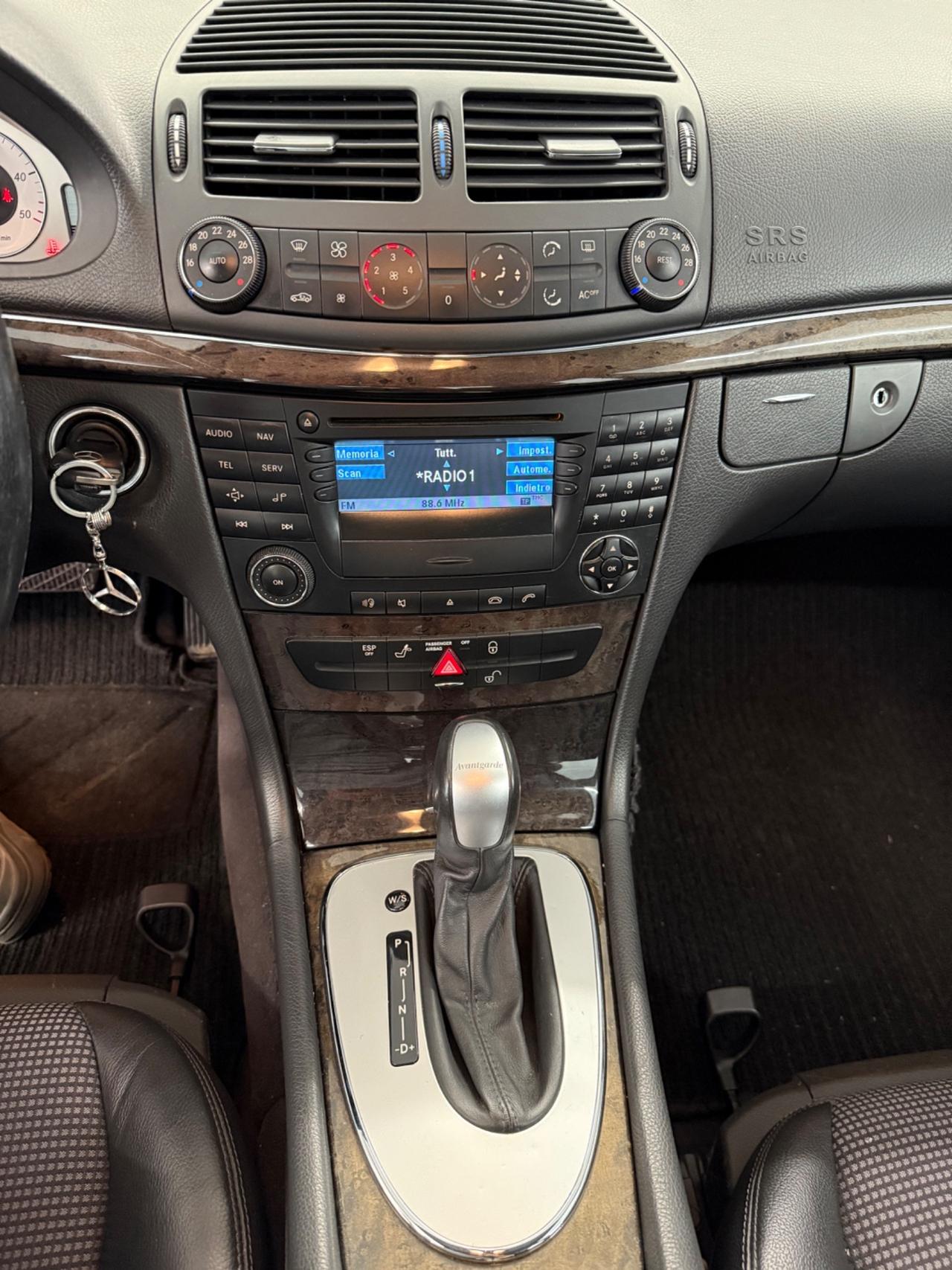Mercedes-benz E 270 CDI cat Avantgarde