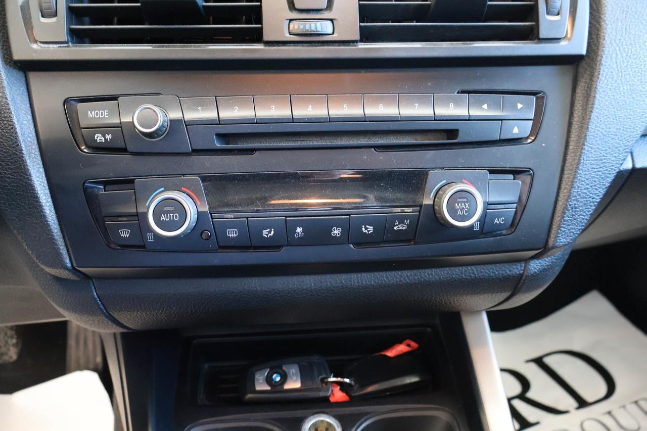 BMW 116d 5p Sport okneopatentati