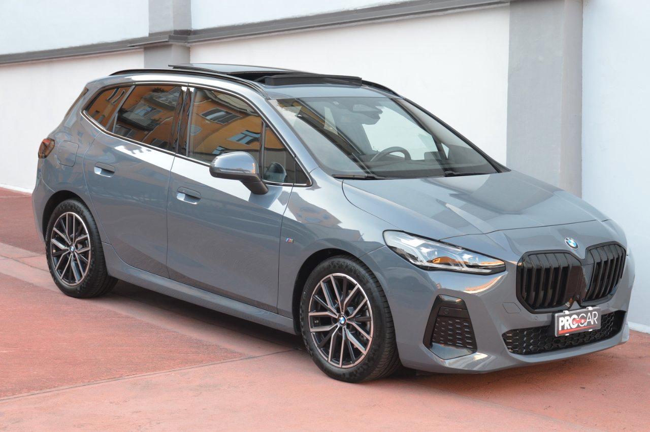 BMW 220 i Active Tourer mhev 48V Msport auto