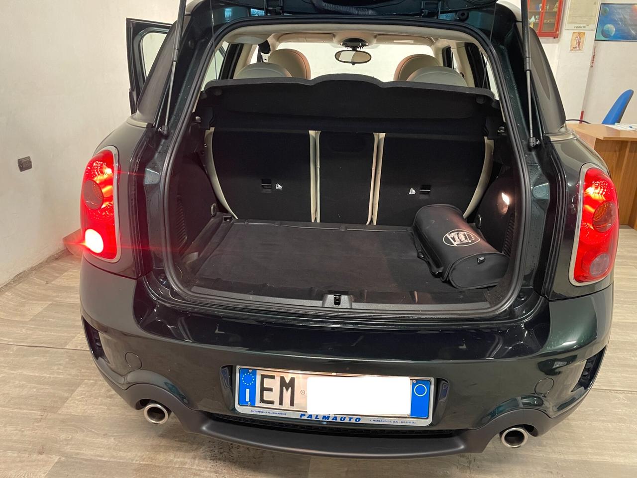 Mini Cooper Countryman SD 2.0 143 CV ALL4 Full optional Distribuzione