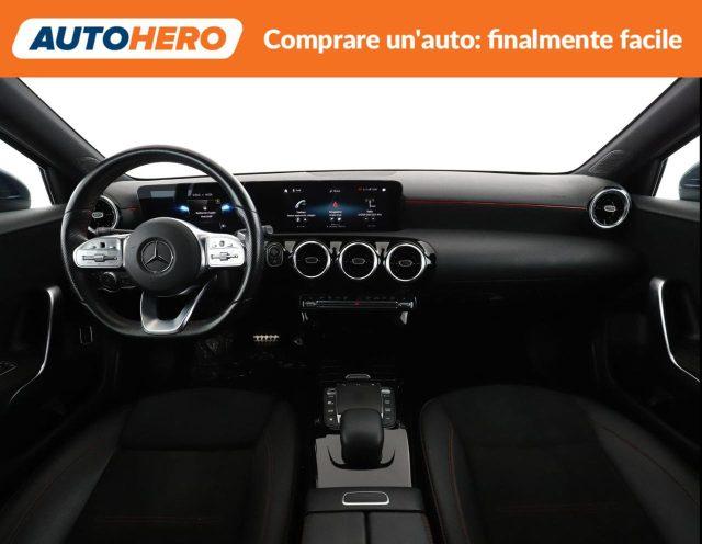 MERCEDES-BENZ A 180 Automatic Premium