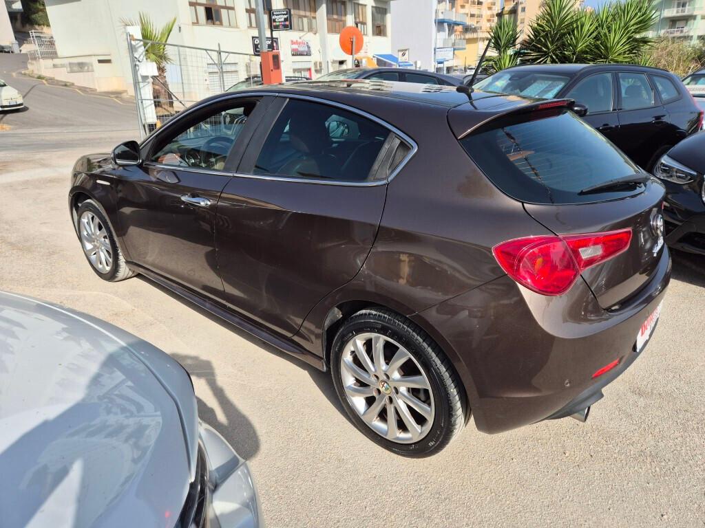 Alfa Giulietta 2.0 JTDM 175CV TCT EXCLUSIVE TETTO