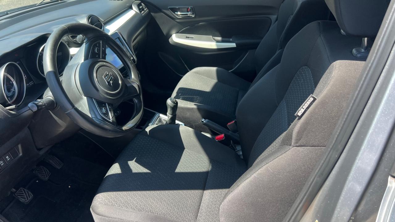 Suzuki Swift 1.2 Hybrid Top
