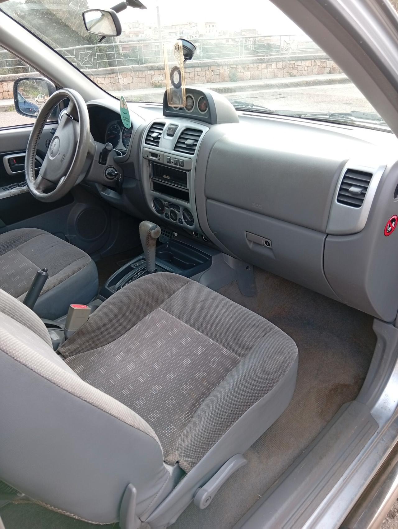 Isuzu D-Max 3.0 TD cat Space Cab 4WD Pick-up LS