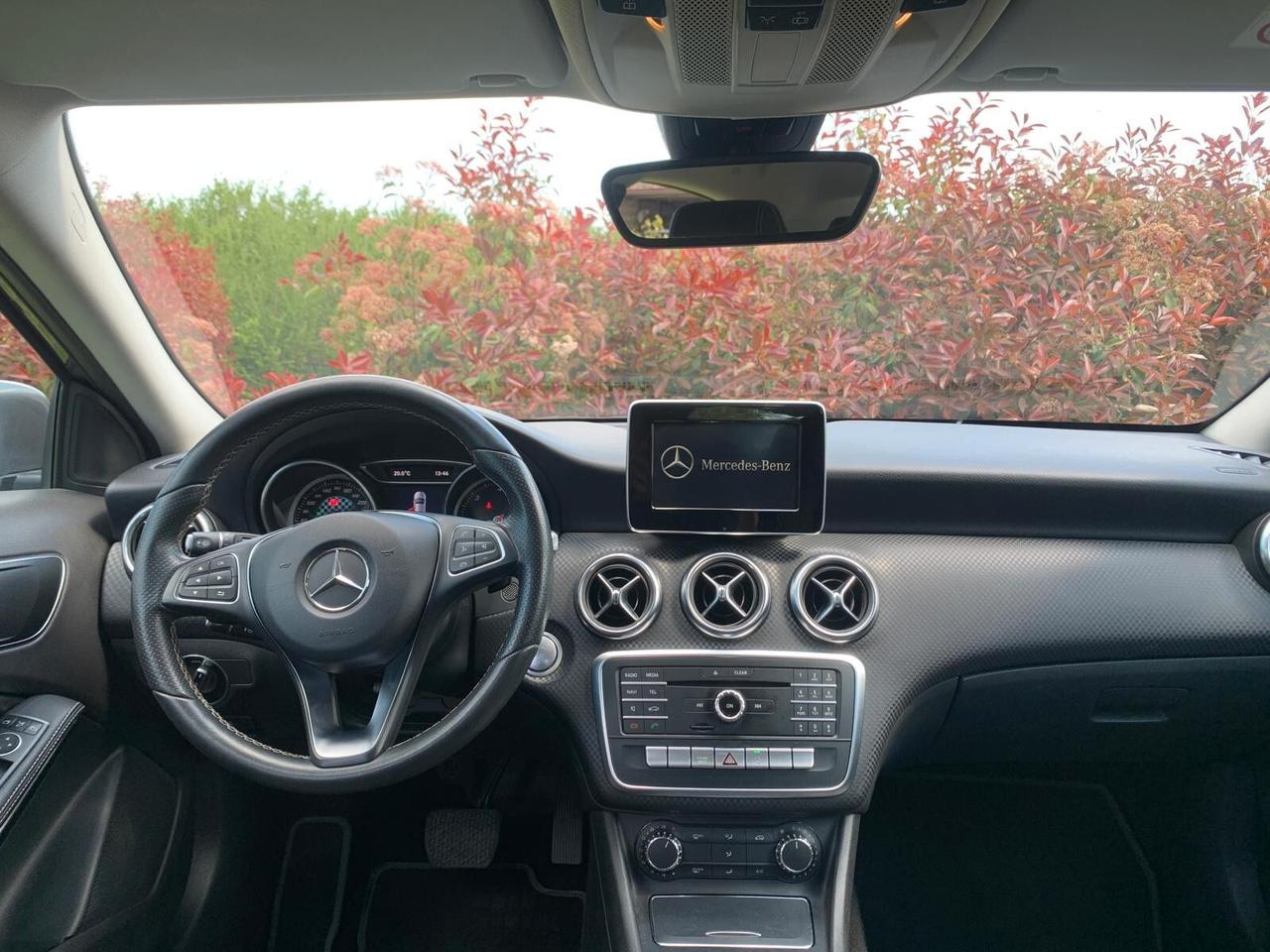 Mercedes-benz A 180 A 180 d Automatic Sport