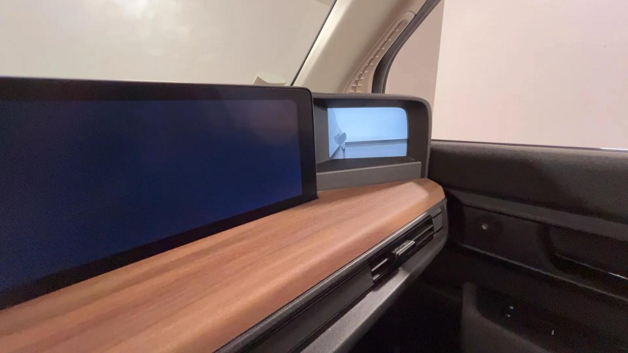 Honda e Advance 17