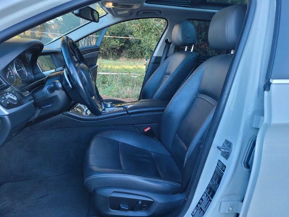 Bmw 520d xDrive Touring Luxury